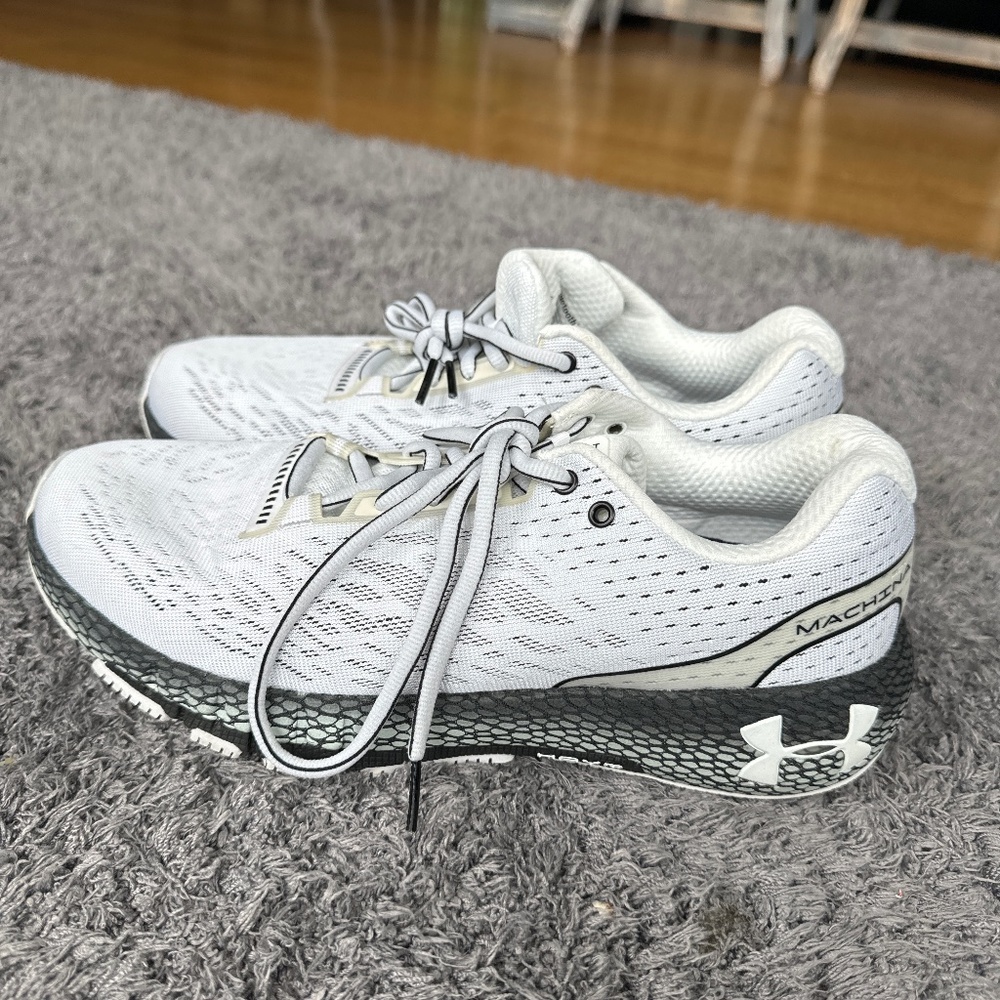 Women’s sneakers